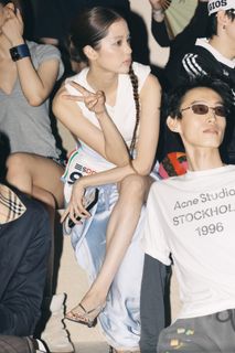 Nana Ouyang feet photo 4