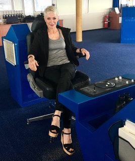 Nana Visitor feet photo thumbnail