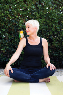 Nana Visitor feet photo thumbnail