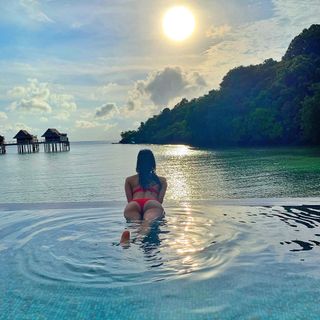 Nanao feet photo thumbnail