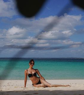 Nanao feet photo thumbnail