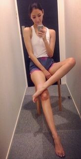 Nanao feet photo thumbnail