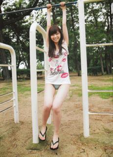 Nanase Nishino feet photo 2
