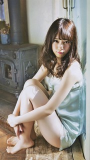 Nanase Nishino feet photo 1