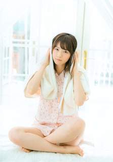 Nanase Nishino feet photo 7