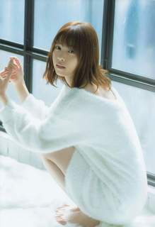 Nanase Nishino feet photo 9
