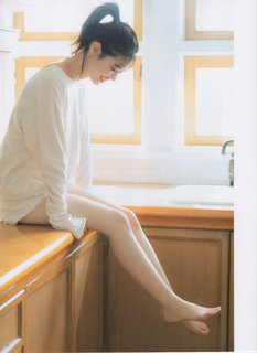 Nanase Nishino feet photo 14