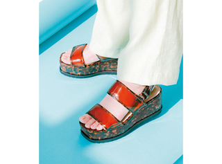 Nanase Nishino feet photo 5