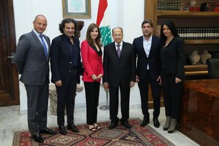 Nancy Ajram feet photo thumbnail