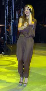 Nancy Ajram feet photo thumbnail