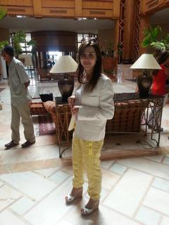 Nancy Ajram feet photo thumbnail
