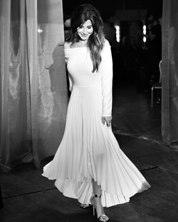 Nancy Ajram feet photo thumbnail