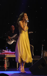 Nancy Ajram feet photo thumbnail