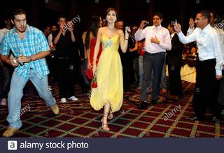 Nancy Ajram feet photo thumbnail