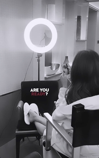 Nancy Ajram feet photo thumbnail