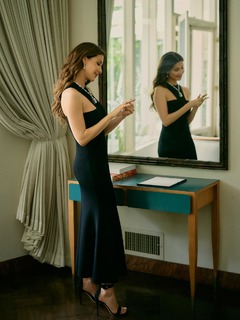 Nancy Ajram feet photo thumbnail