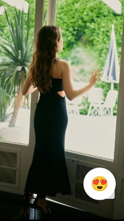 Nancy Ajram feet photo thumbnail