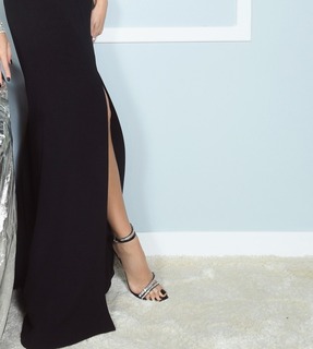 Nancy Ajram feet photo thumbnail