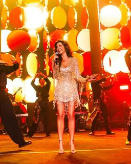 Nancy Ajram feet photo thumbnail