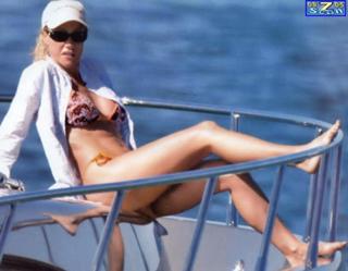 Nancy Brilli feet photo thumbnail