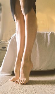 Nancy Brilli feet photo thumbnail