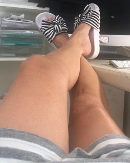 Nancy Brilli feet photo thumbnail