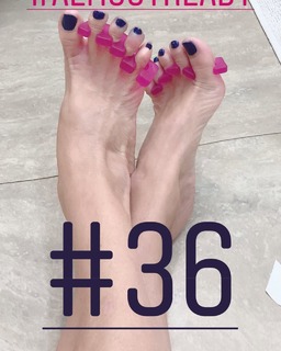 Nancy Brilli feet photo thumbnail