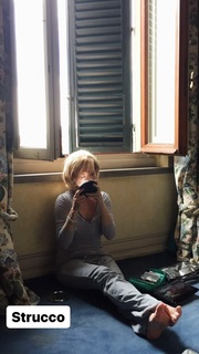 Nancy Brilli feet photo thumbnail