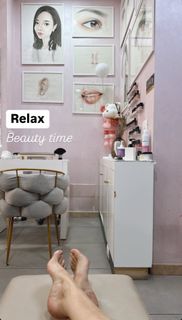 Nancy Brilli feet photo thumbnail