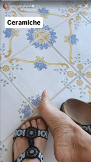 Nancy Brilli feet photo thumbnail