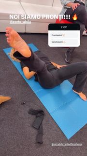 Nancy Brilli feet photo thumbnail