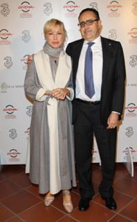 Nancy Brilli feet photo thumbnail