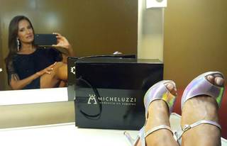 Nancy Duré feet photo 9