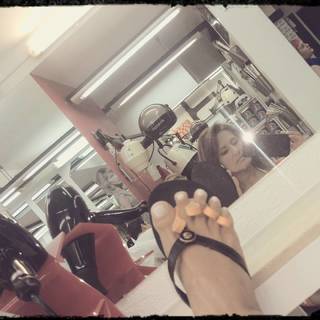 Nancy Duré feet photo 3