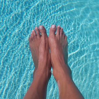 Nancy Duré feet photo 11