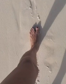Nancy Duré feet photo 19