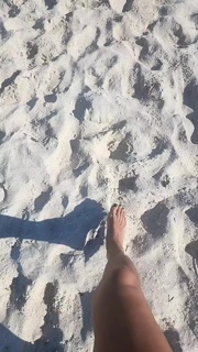 Nancy Duré feet photo 17