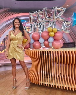 Nancy Duré feet photo 17