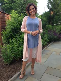 Nancy Hornback feet photo thumbnail