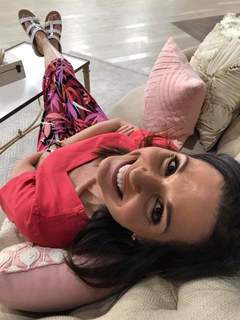 Nancy Hornback feet photo thumbnail