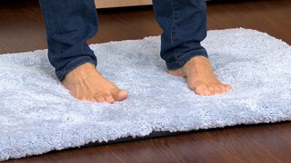 Nancy Hornback feet photo thumbnail