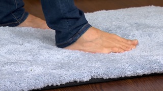 Nancy Hornback feet photo thumbnail