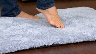 Nancy Hornback feet photo thumbnail