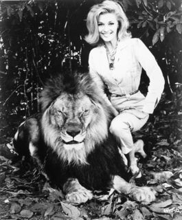 Nancy Kovack feet photo 5