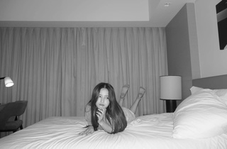 Nancy McDonie feet photo thumbnail