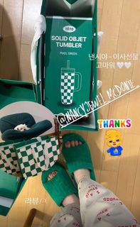 Nancy McDonie feet photo thumbnail