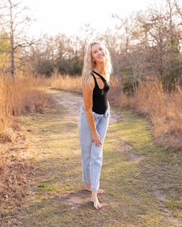 Nancy Mulkey feet photo thumbnail