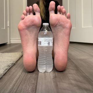 Nancy Mulkey feet photo thumbnail