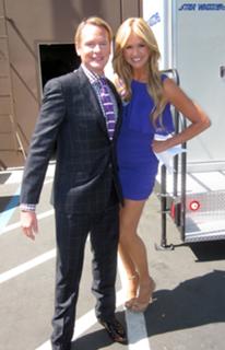 Nancy O'Dell feet photo thumbnail