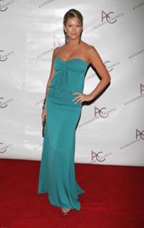 Nancy O'Dell feet photo thumbnail